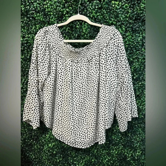 Kori Tops - Boutique Off the Shoulder Top - Small